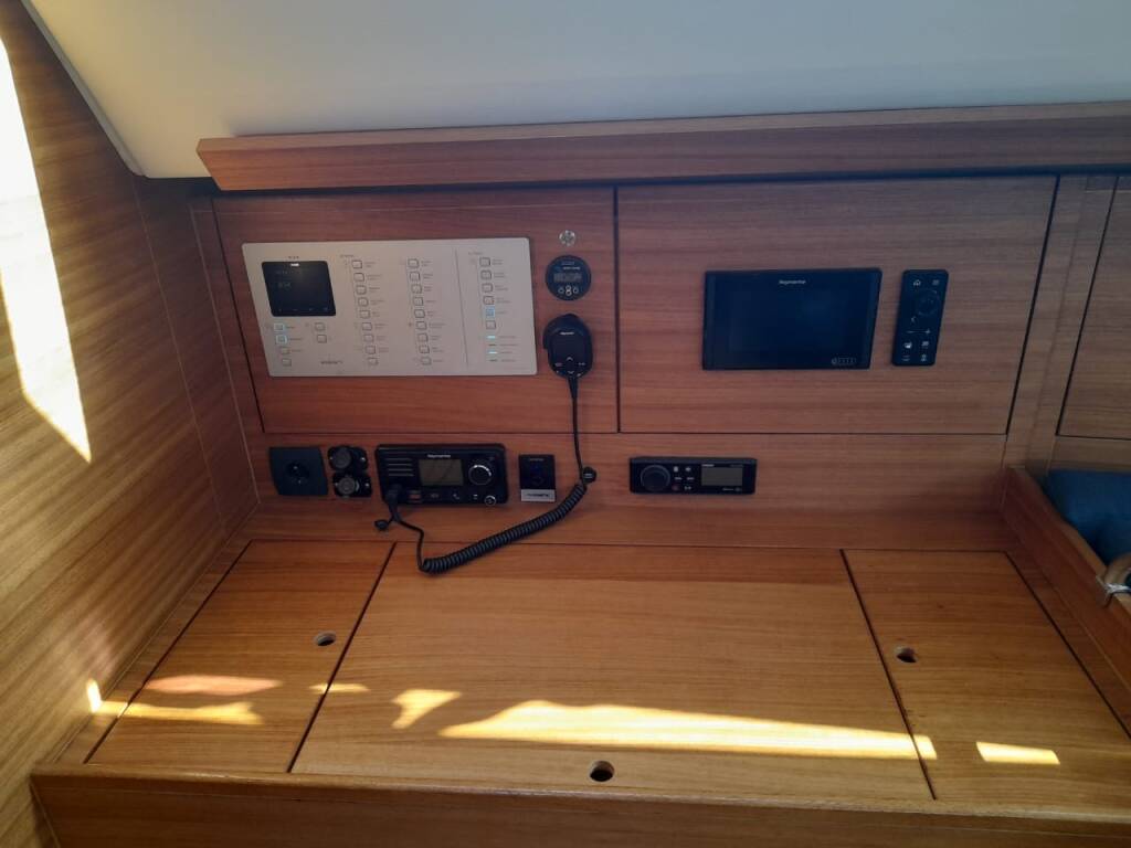 Sailing yacht Elan Impression 45 Thetis