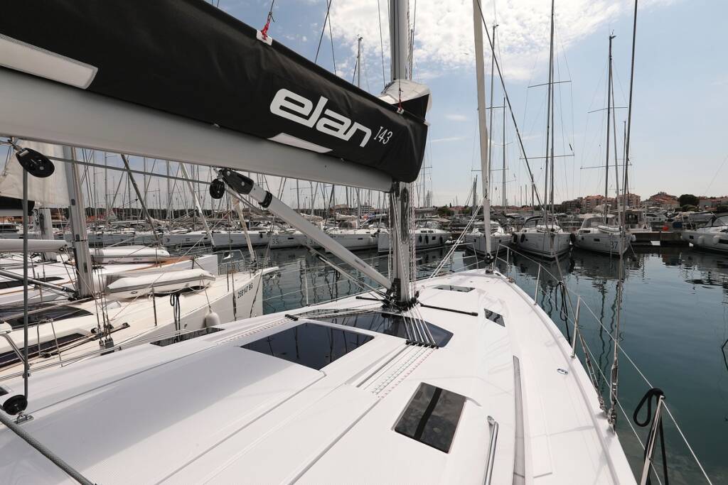 Sailing yacht Elan Impression 45 Starlight