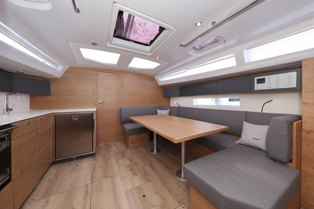 Sailing yacht Elan Impression 45 Starlight