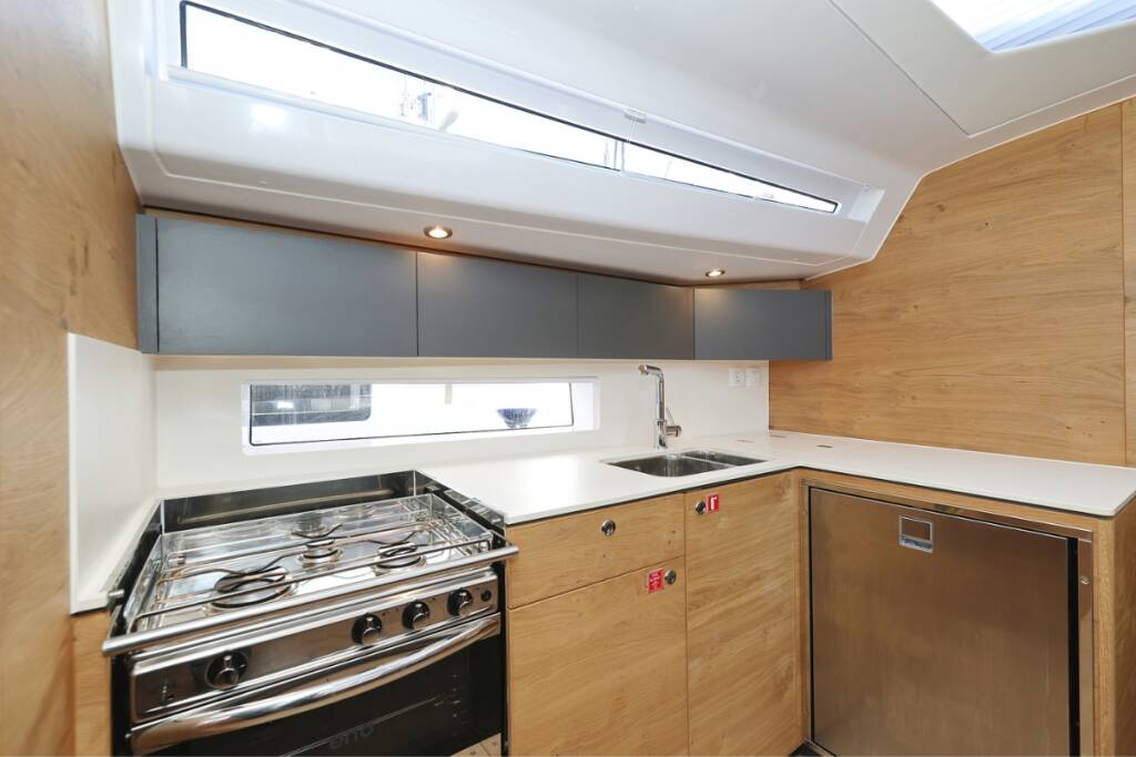 Segelyachten Elan Impression 45 Scarlett