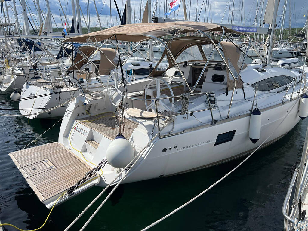 Sailing yacht Elan Impression 45 Heidi