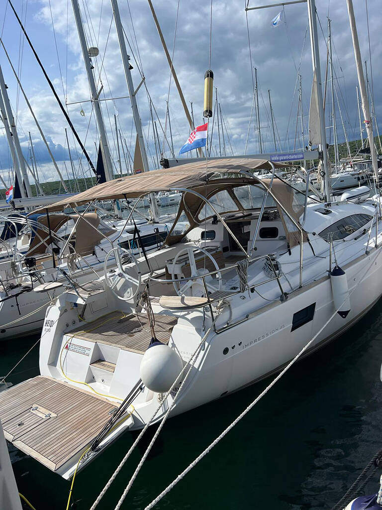 Sailing yacht Elan Impression 45 Heidi