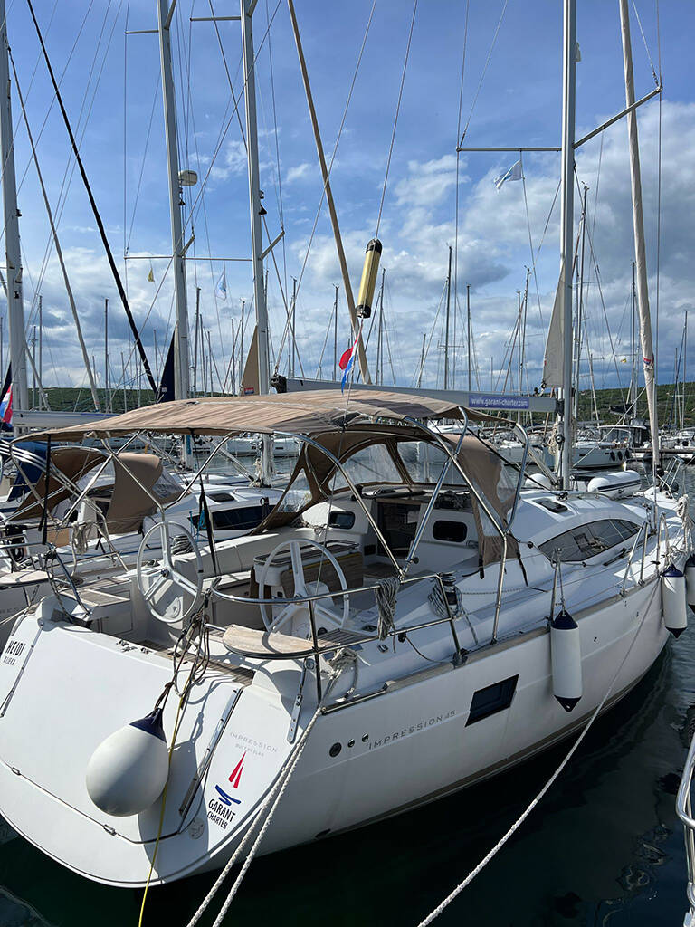 Sailing yacht Elan Impression 45 Heidi