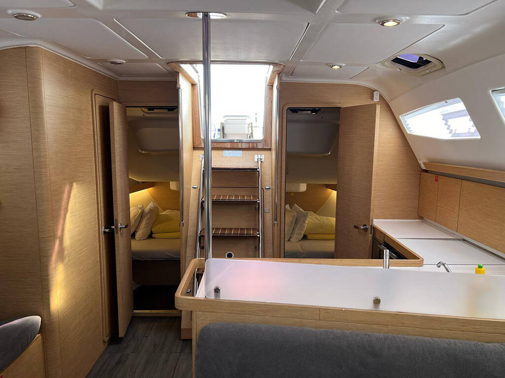 Sailing yacht Elan Impression 45 Heidi