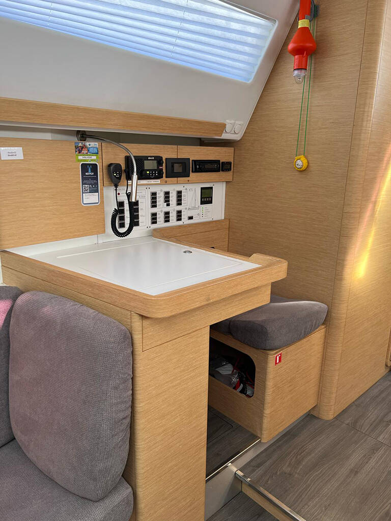 Sailing yacht Elan Impression 45 Heidi