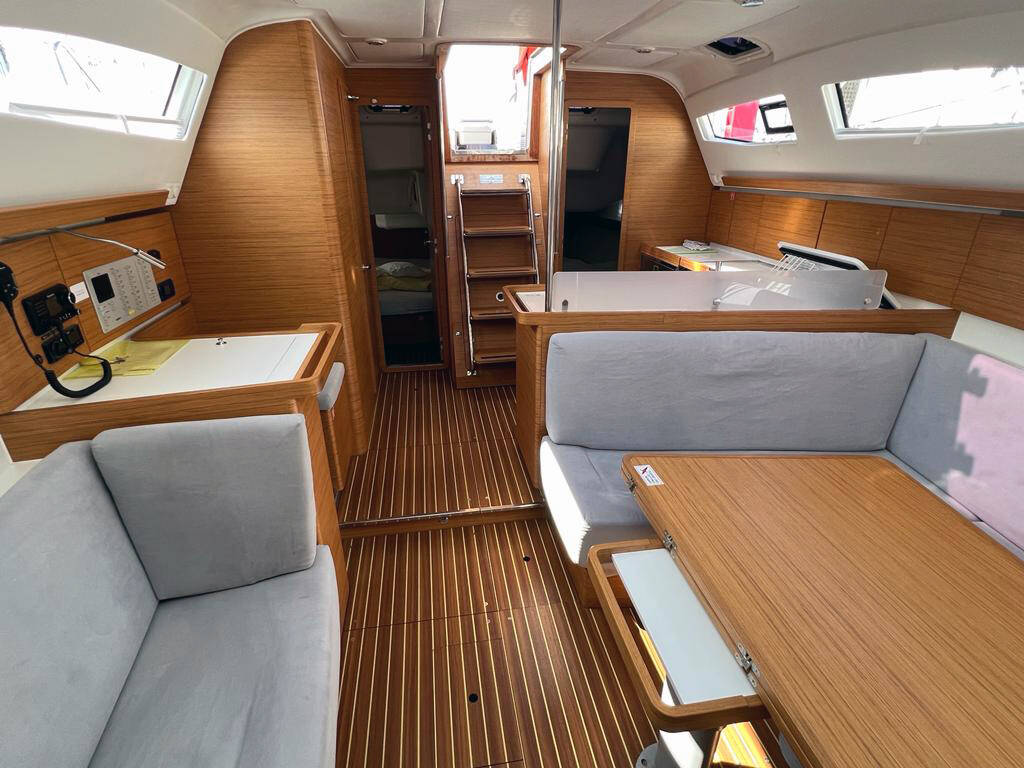 Sailing yacht Elan Impression 45 Kaminari