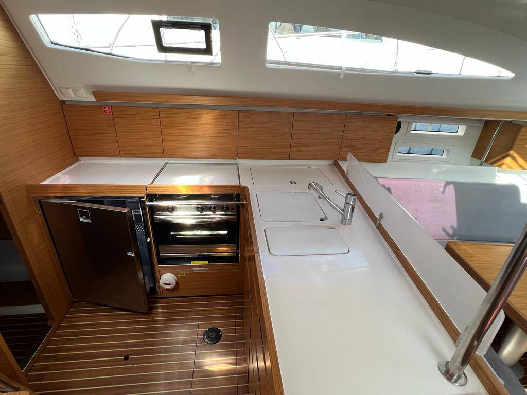Sailing yacht Elan Impression 45 Kaminari