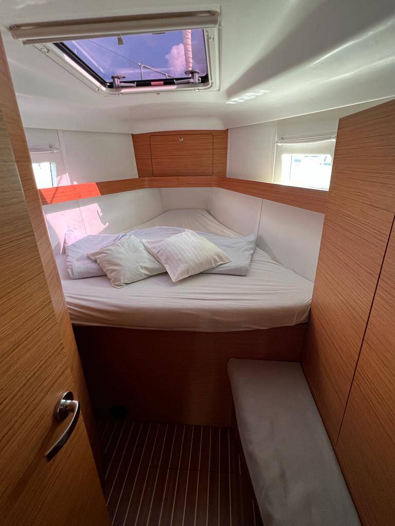 Sailing yacht Elan Impression 45 Kaminari