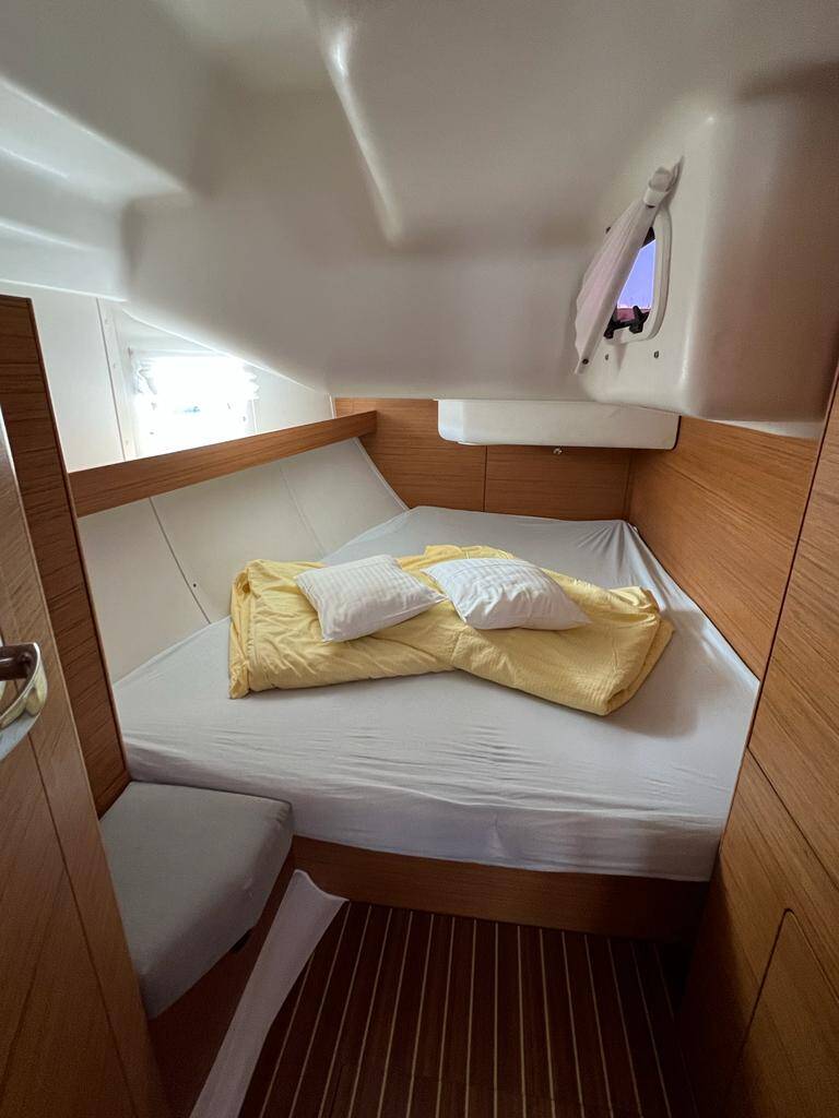 Sailing yacht Elan Impression 45 Kaminari