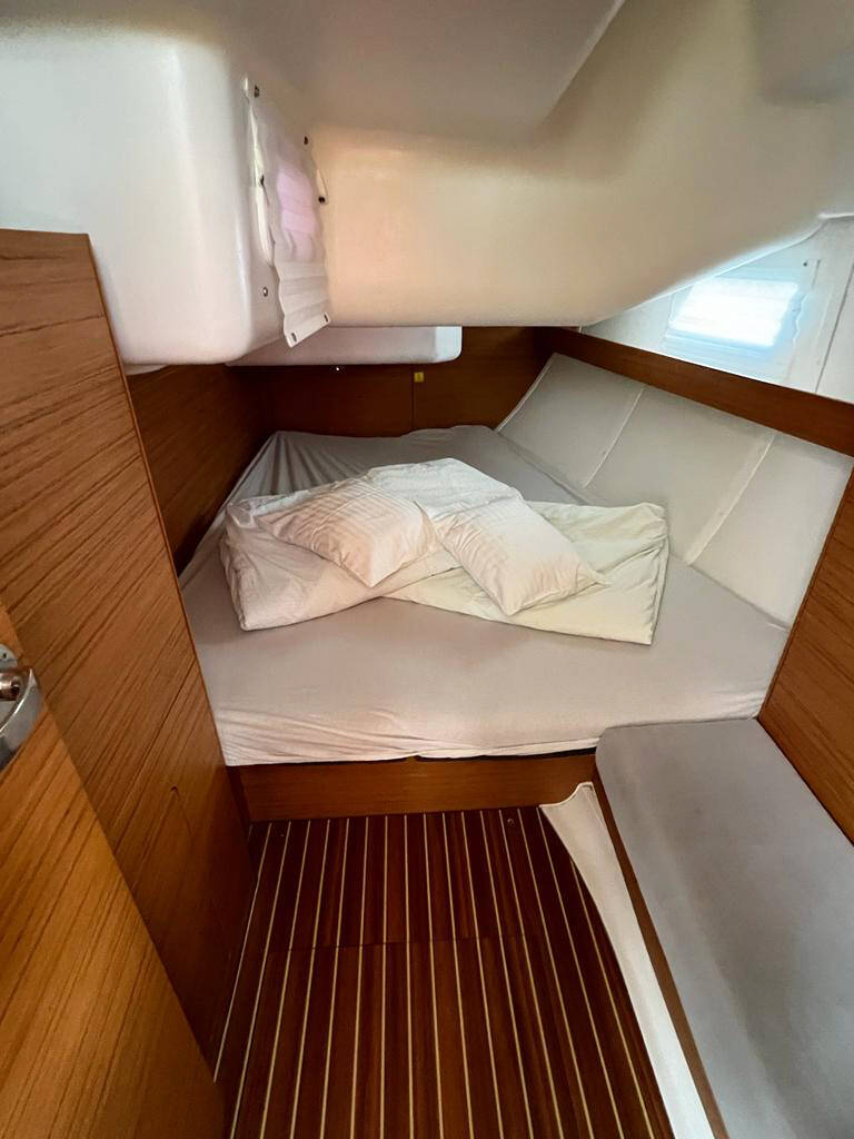 Sailing yacht Elan Impression 45 Kaminari