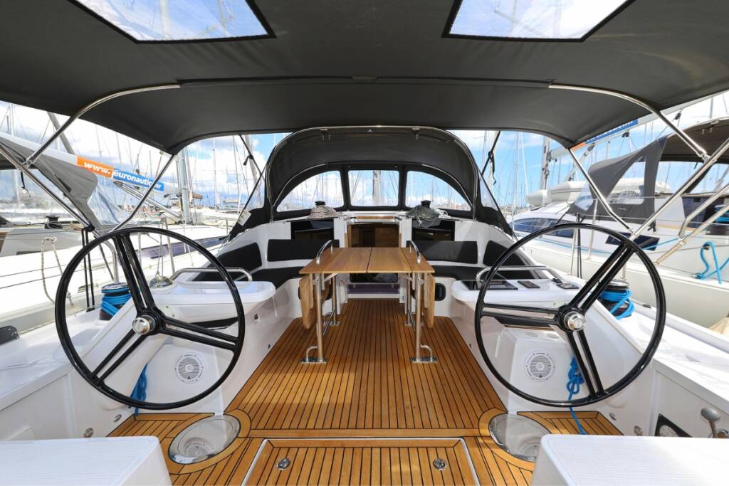 Sailing yacht Elan Impression 45 Furija