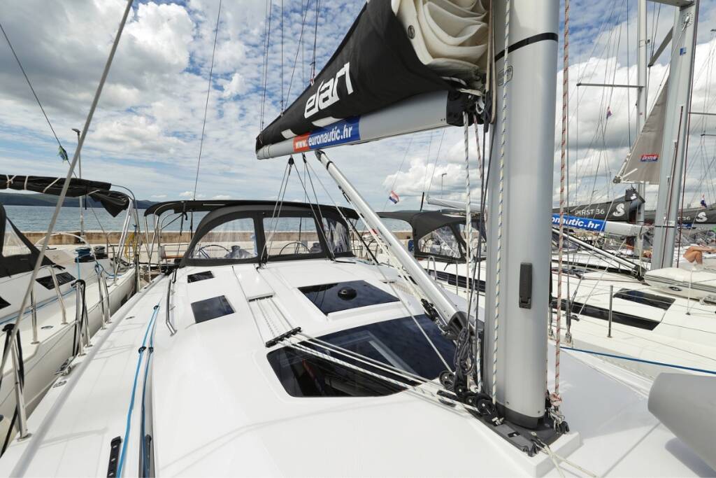 Sailing yacht Elan Impression 45 Furija