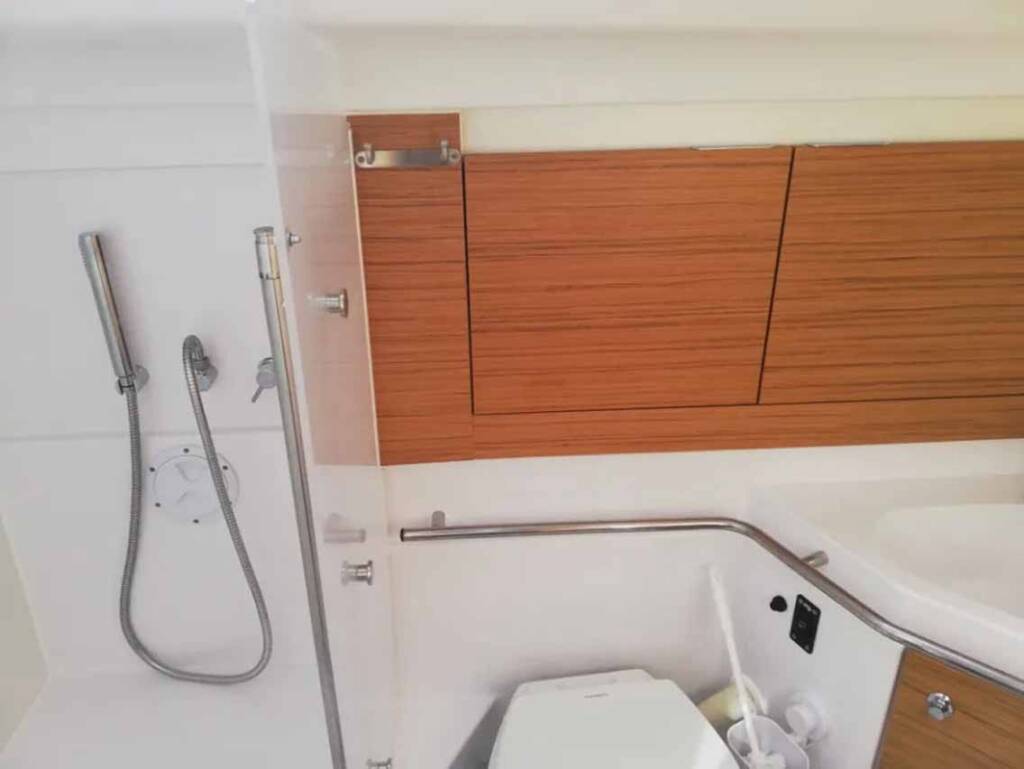 Sailing yacht Elan Impression 45 DaVinci