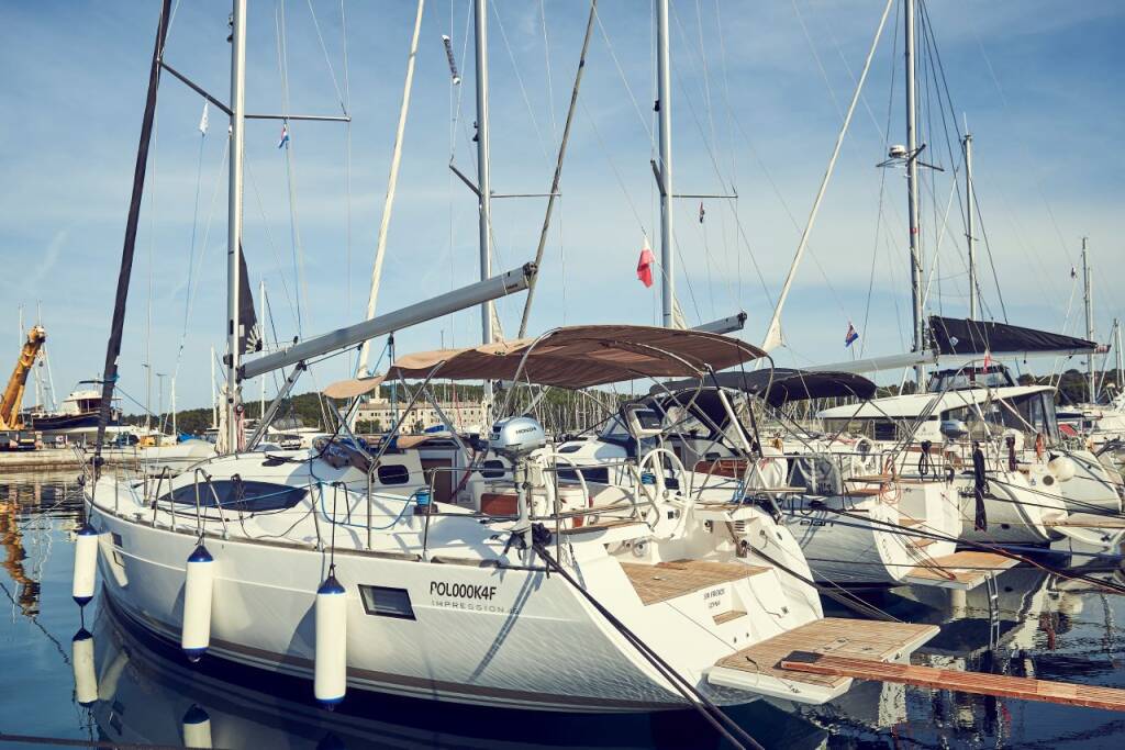 Segelyachten Elan Impression 45 Six Friends