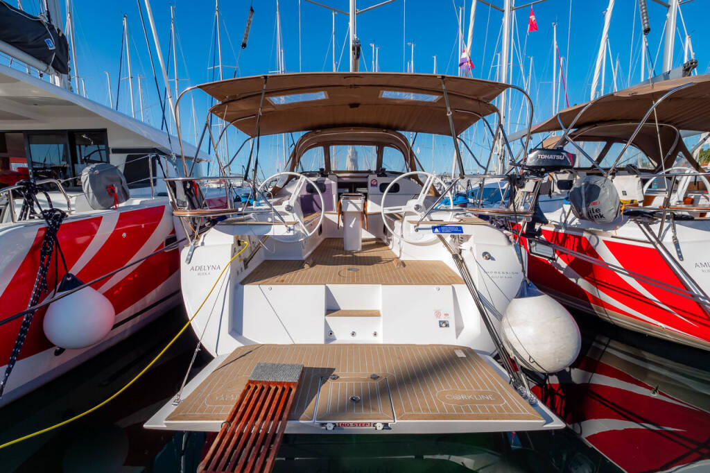 Sailing yacht Elan Impression 45 Adelyna