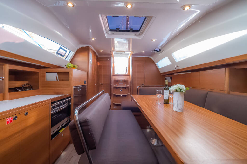 Segelyachten Elan Impression 45.1 Josephine