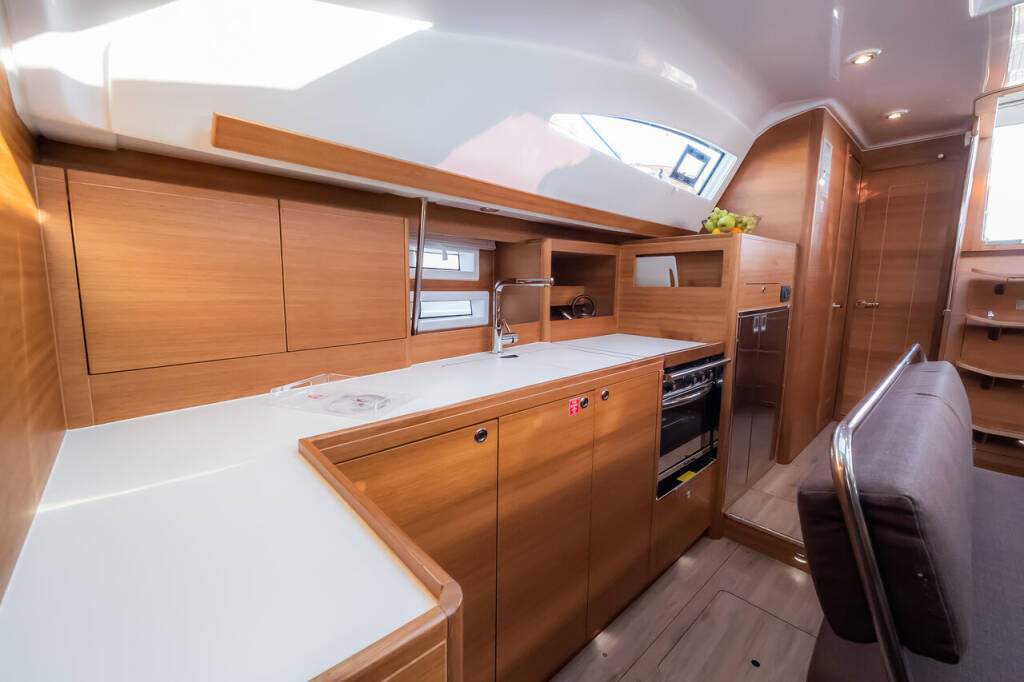 Segelyachten Elan Impression 45.1 Josephine