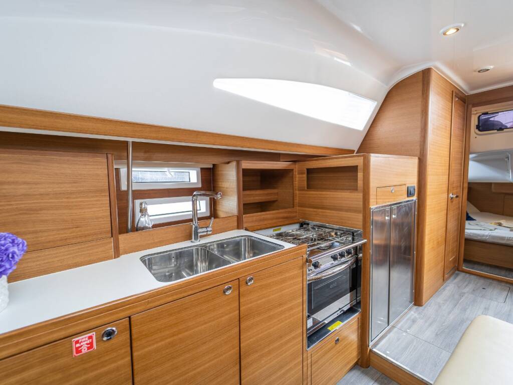 Sailing yacht Elan Impression 45.1 Ciao Ragazza