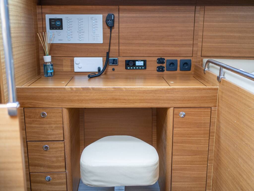Sailing yacht Elan Impression 45.1 Ciao Ragazza