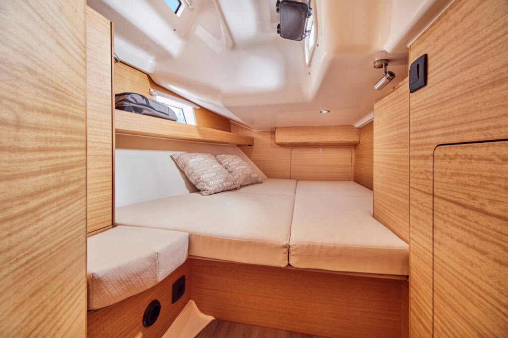 Segelyachten Elan Impression 45.1 Triton