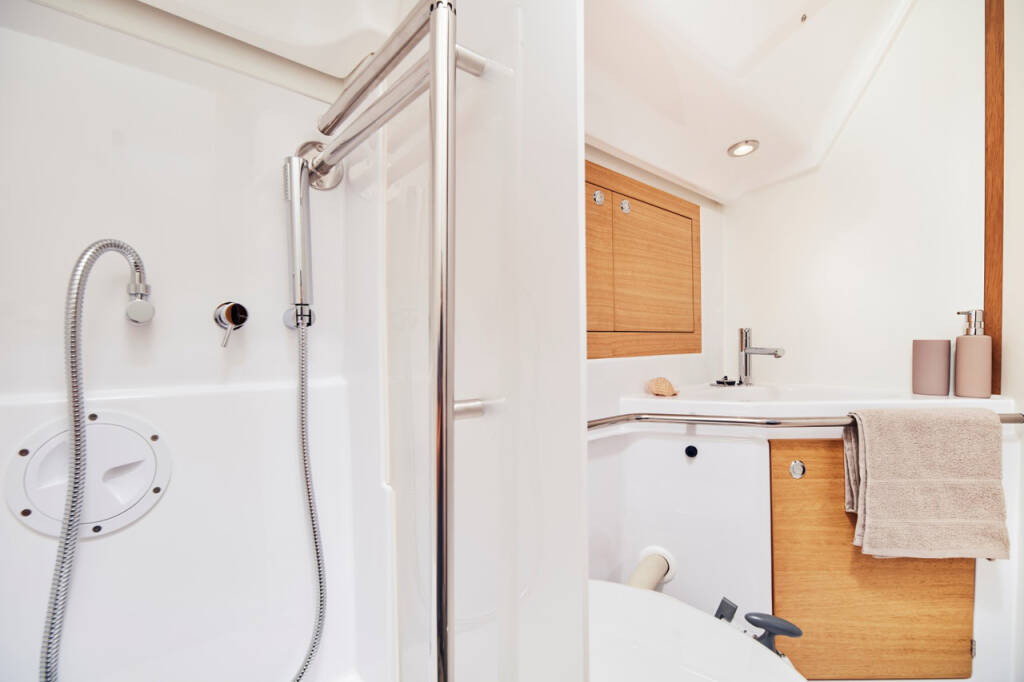 Segelyachten Elan Impression 45.1 Triton