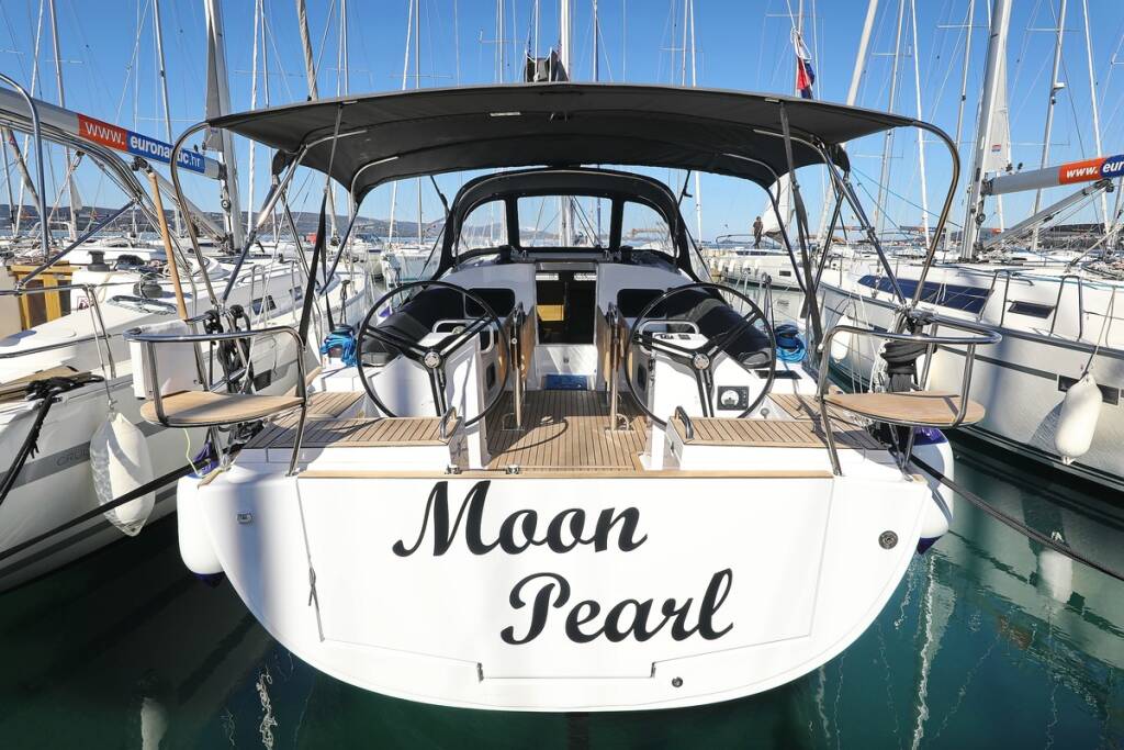 Sailing yacht Elan Impression 45.1 Moon Pearl