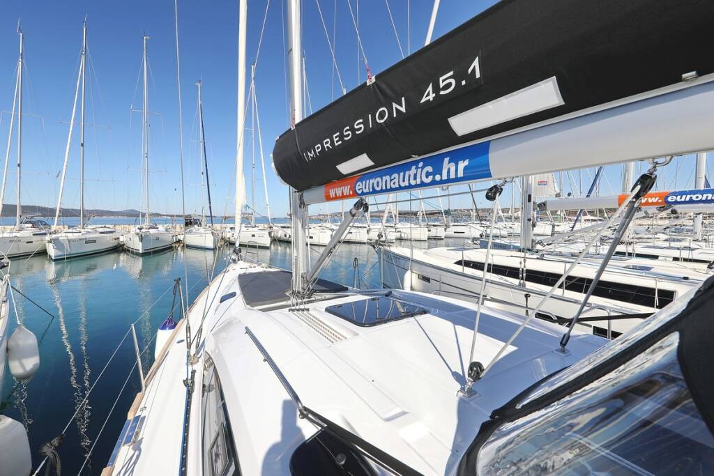 Sailing yacht Elan Impression 45.1 Moon Pearl