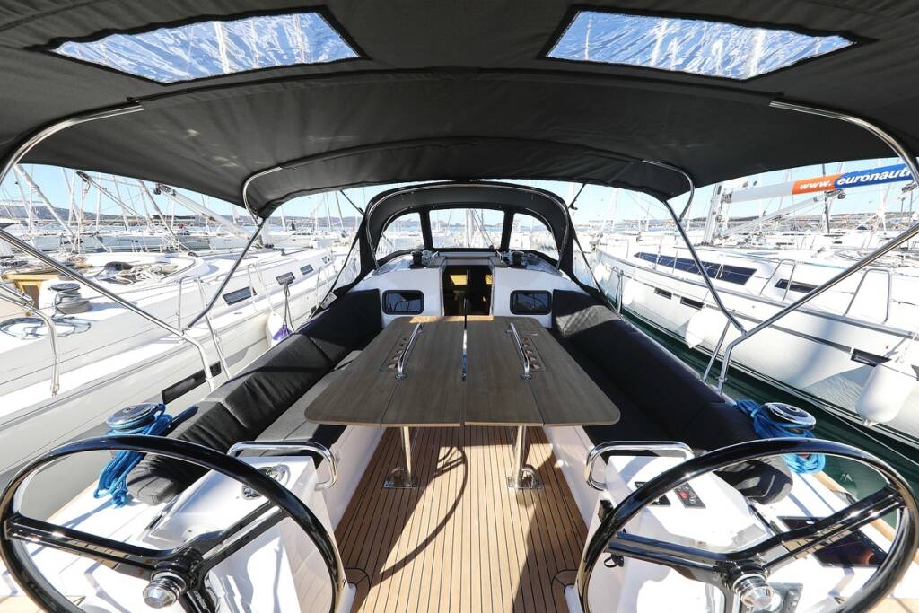 Sailing yacht Elan Impression 45.1 Moon Pearl