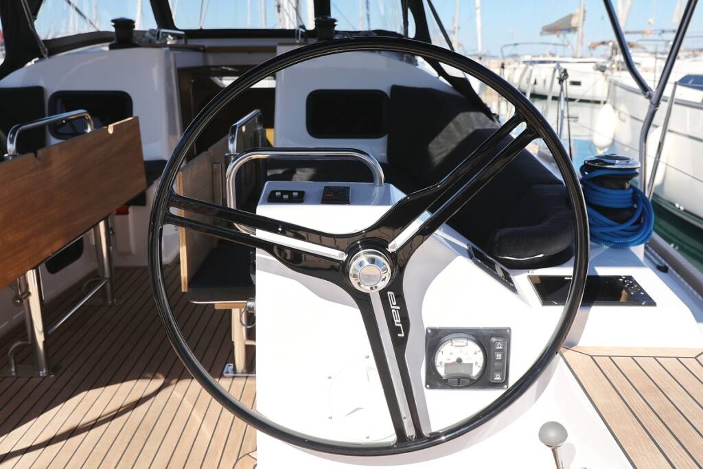 Sailing yacht Elan Impression 45.1 Moon Pearl