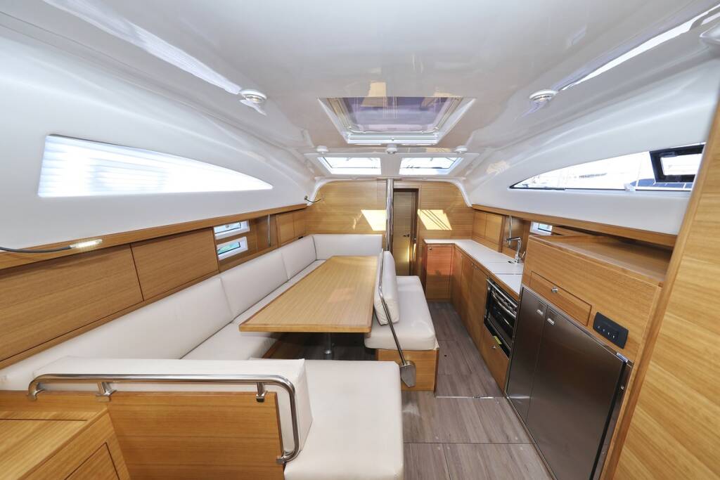 Sailing yacht Elan Impression 45.1 Moon Pearl