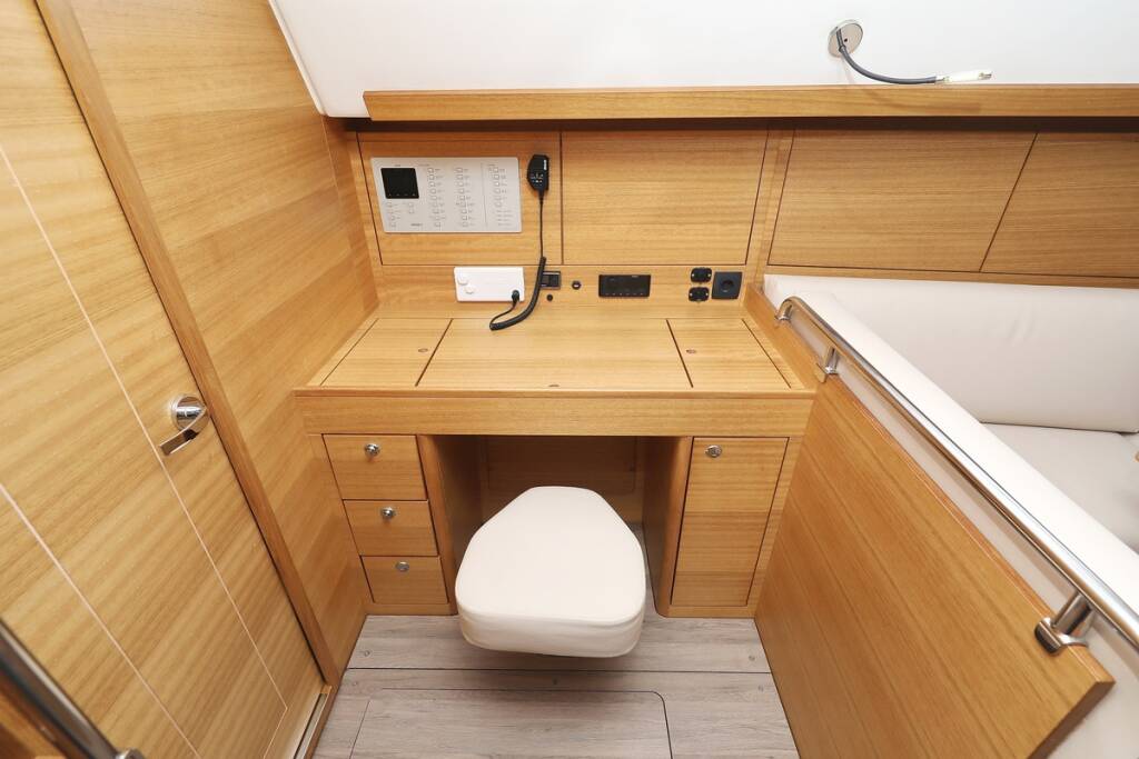 Sailing yacht Elan Impression 45.1 Moon Pearl