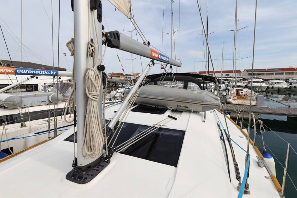 Sailing yacht Elan Impression 45.1 Top Gun