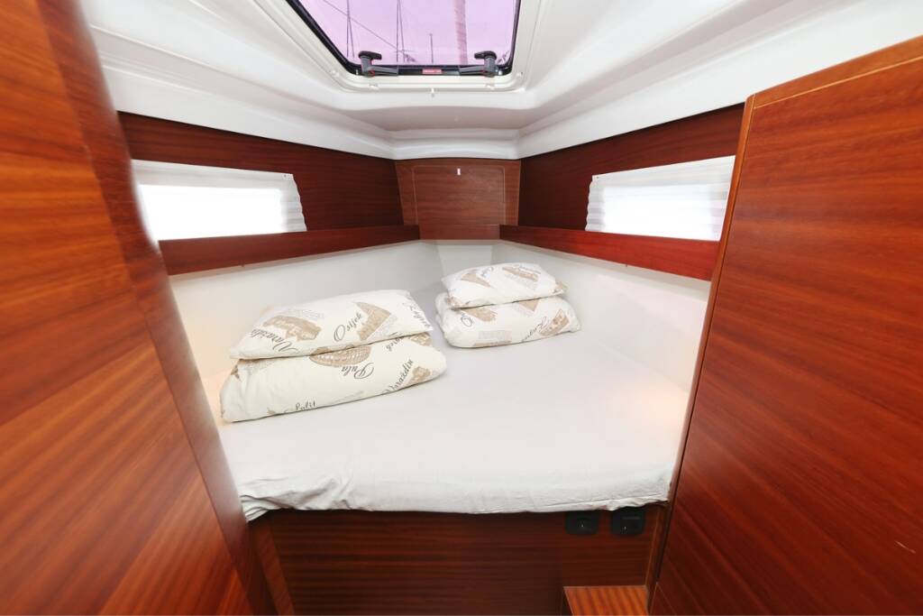 Sailing yacht Elan Impression 45.1 Top Gun