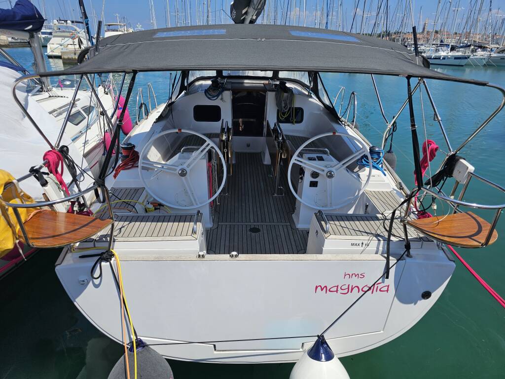 Sailing yacht Elan Impression 45.1 HMS Magnolia