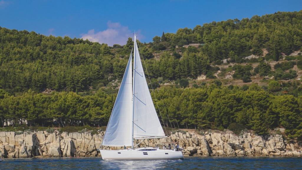 Sailing yacht Elan Impression 50 Lena