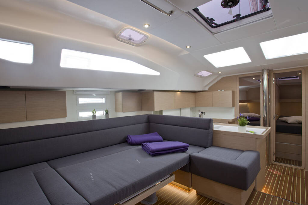 Sailing yacht Elan Impression 50 Vuschi