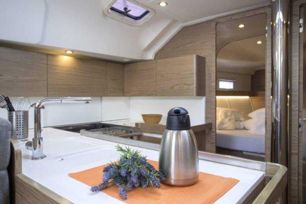 Sailing yacht Elan Impression 50 Bingo