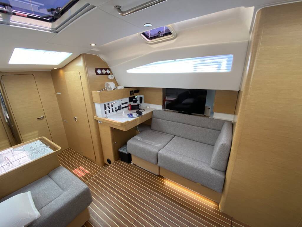 Sailing yacht Elan Impression 50 Epoch