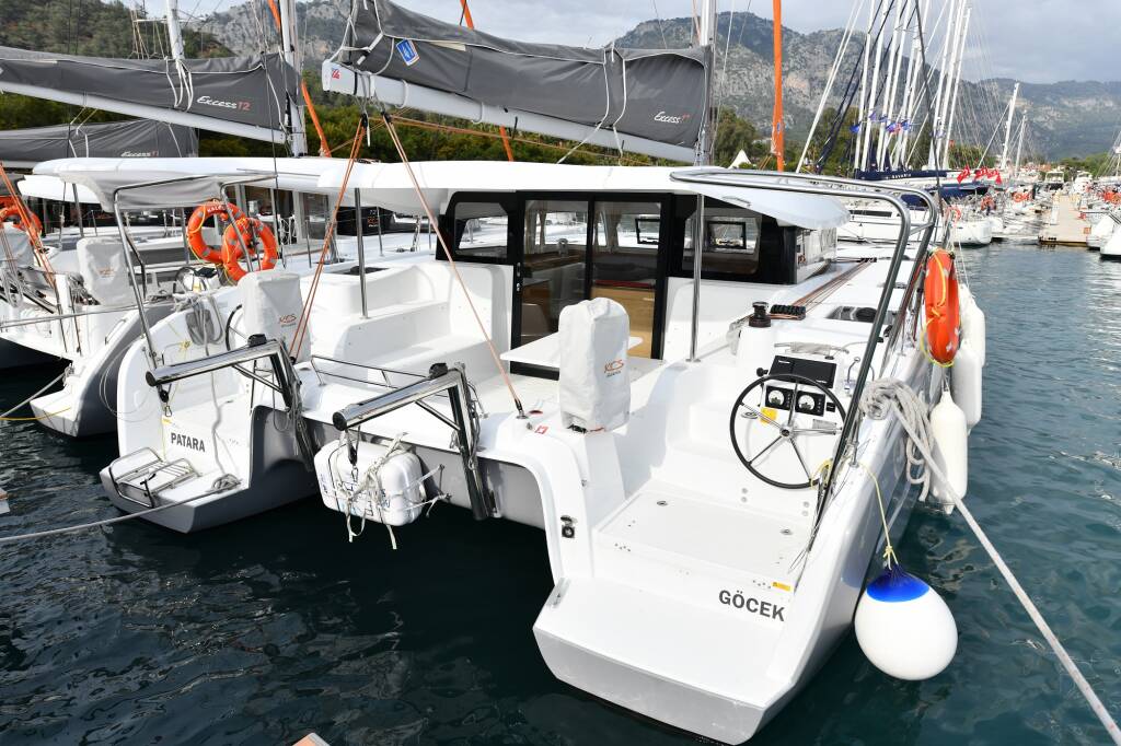 Katamaran Excess 11 Patara