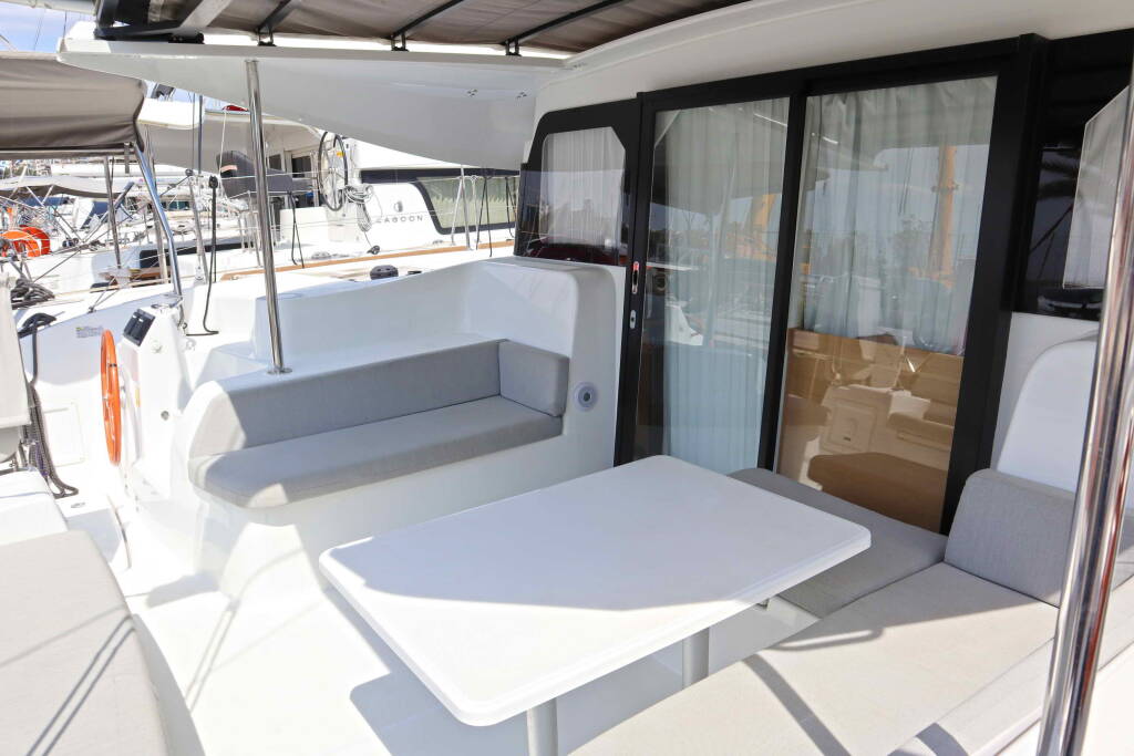 Catamaran Excess 11 CLASS-