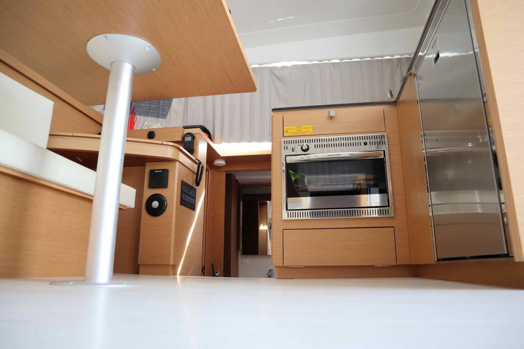 Catamaran Excess 11 CLASS-