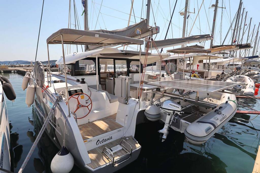 Katamaran Excess 11 Octavia