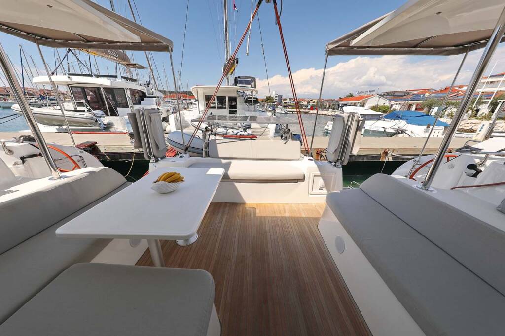 Katamaran Excess 11 Octavia