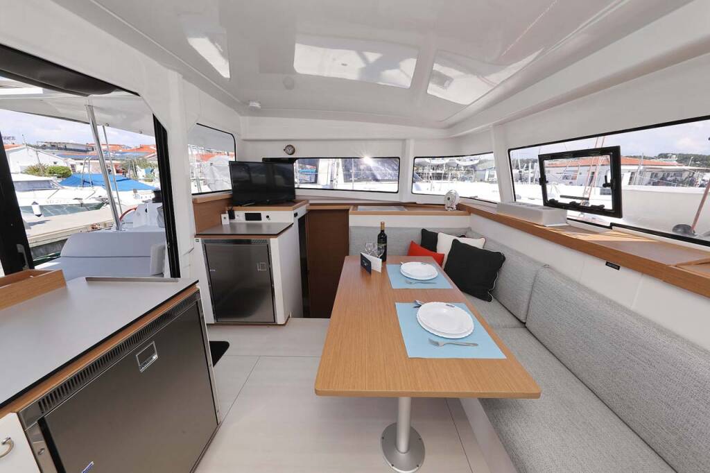 Katamaran Excess 11 Octavia
