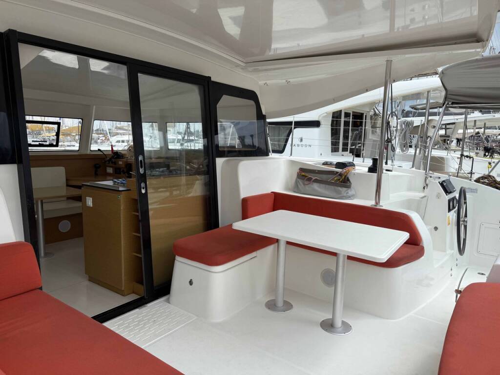 Katamaran Excess 11 Roxy