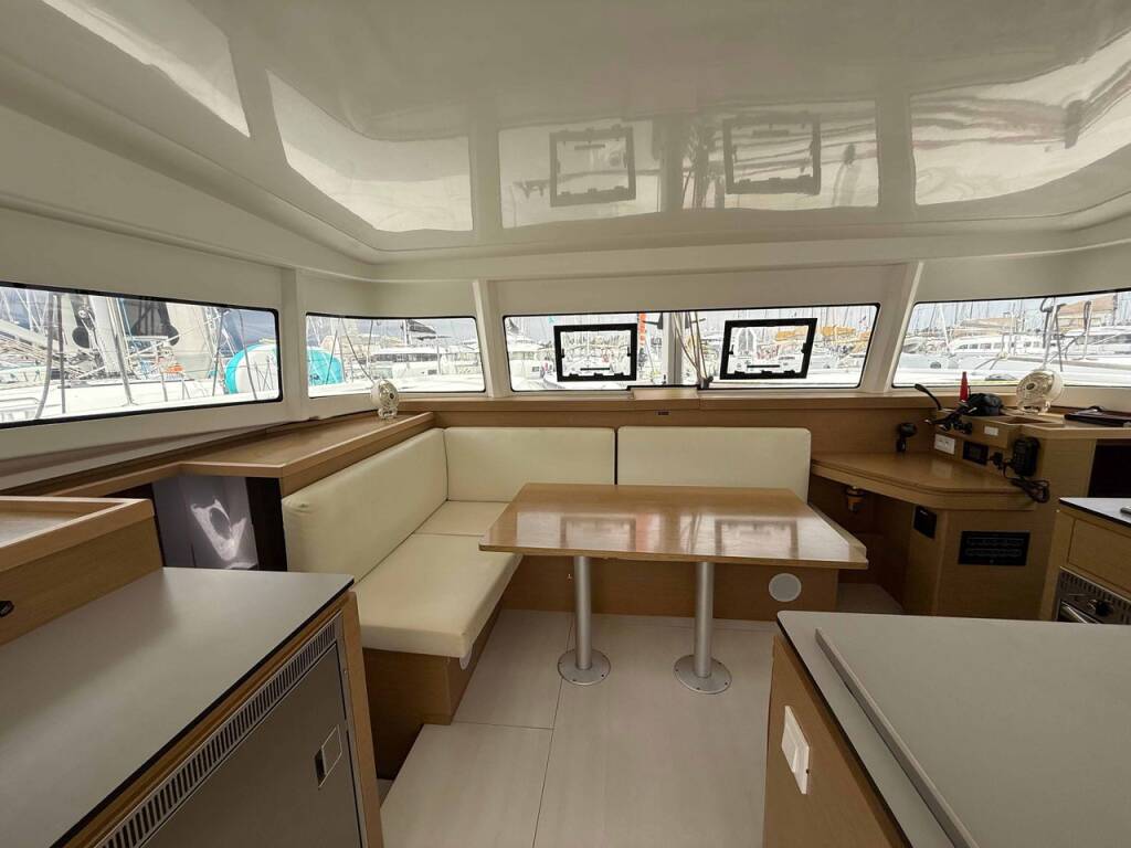 Katamaran Excess 11 Roxy