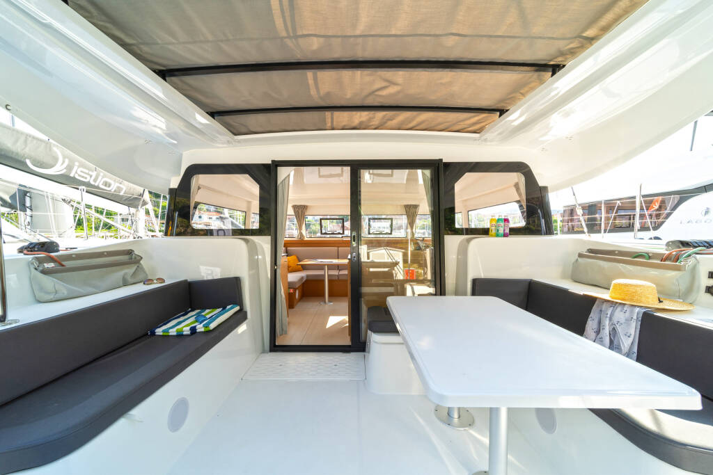 Katamaran Excess 11 First Glimpse