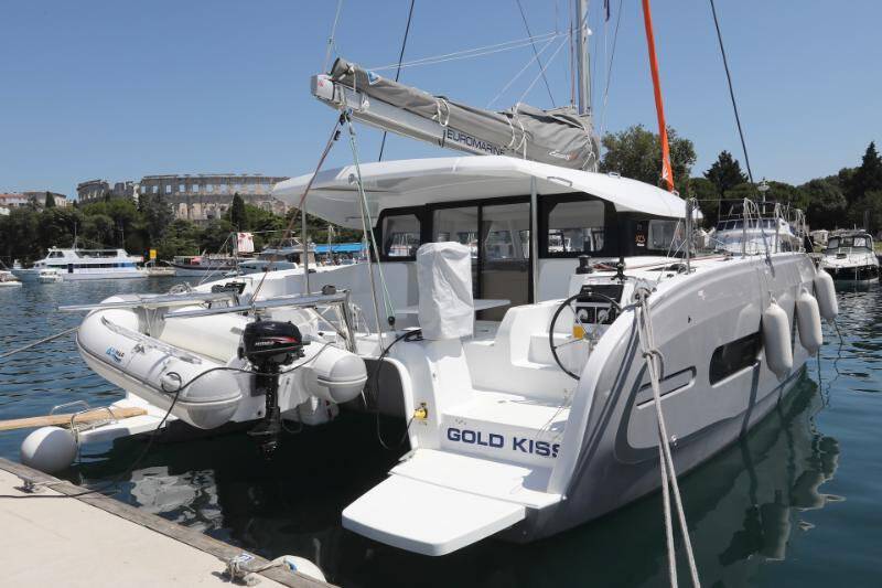 Catamaran Excess 11 Gold Kiss