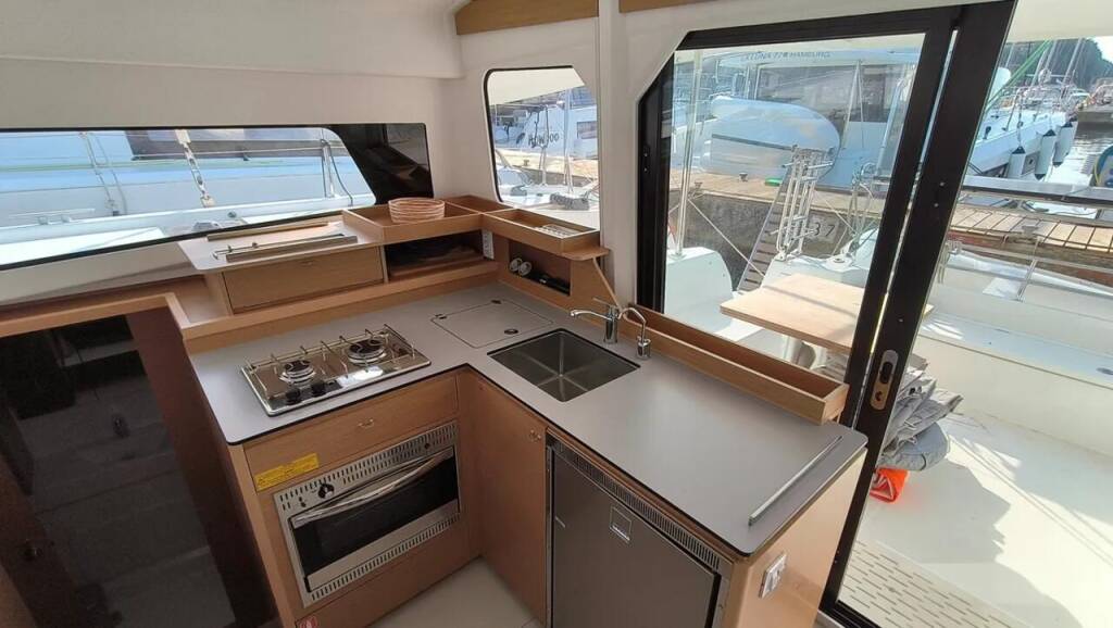 Catamaran Excess 11 Mint Cooler V