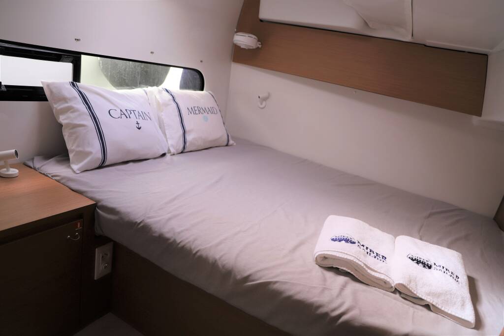 Katamaran Excess 11 Whispering Breeze